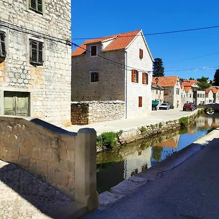 Apartments Losotovi Vrboska Exterior photo