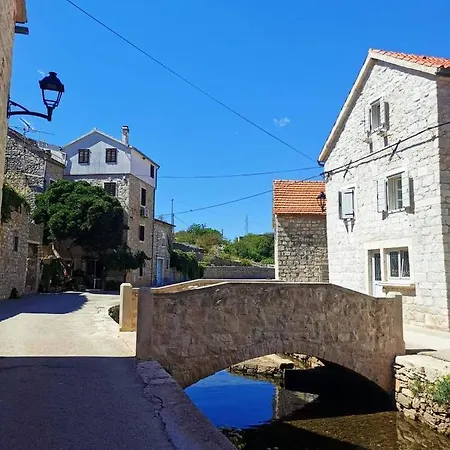 Apartments Losotovi Vrboska Exterior photo