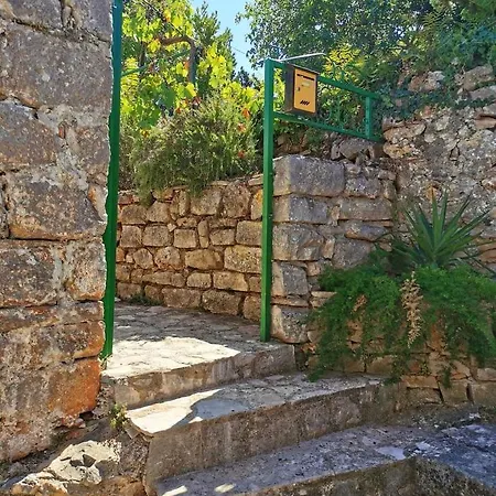 Apartments Losotovi Vrboska Exterior photo