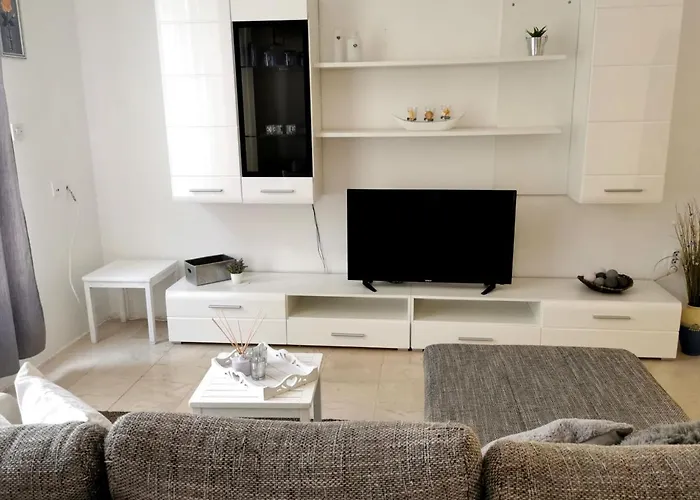 Apartments Losotovi Vrboska