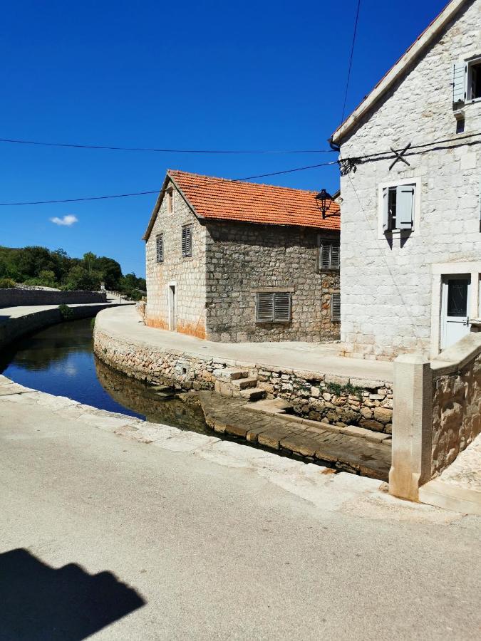 Losotovi Vrboska