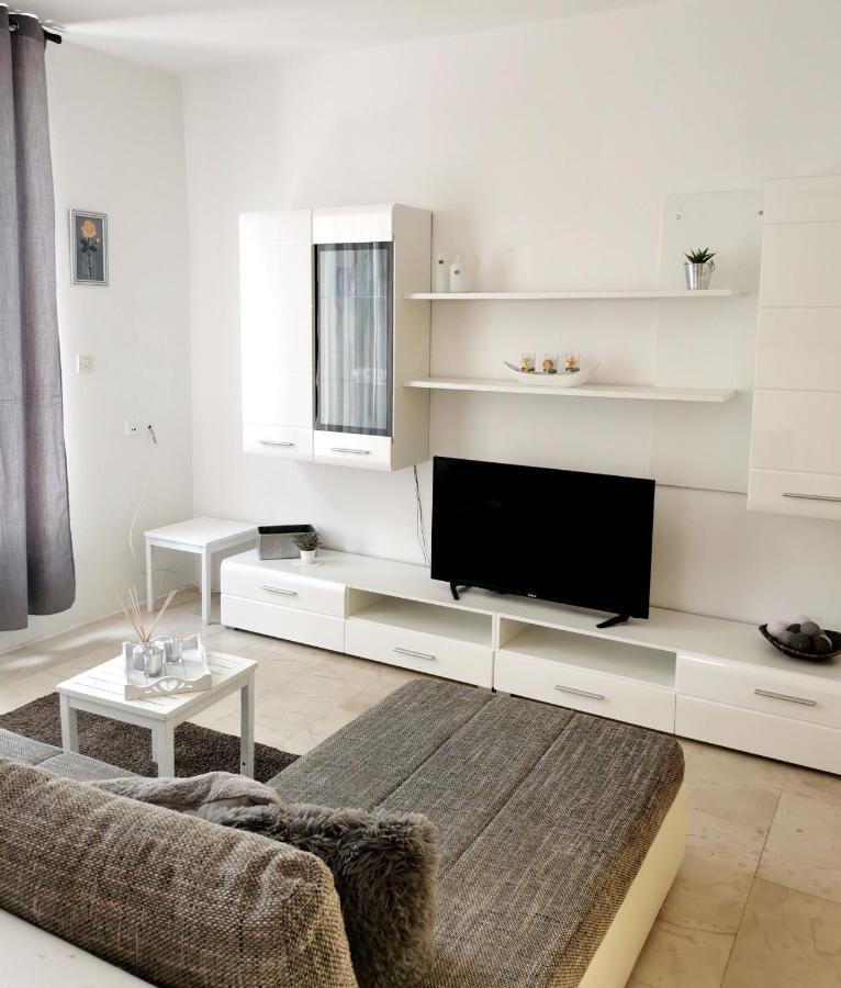 Apartment Losotovi